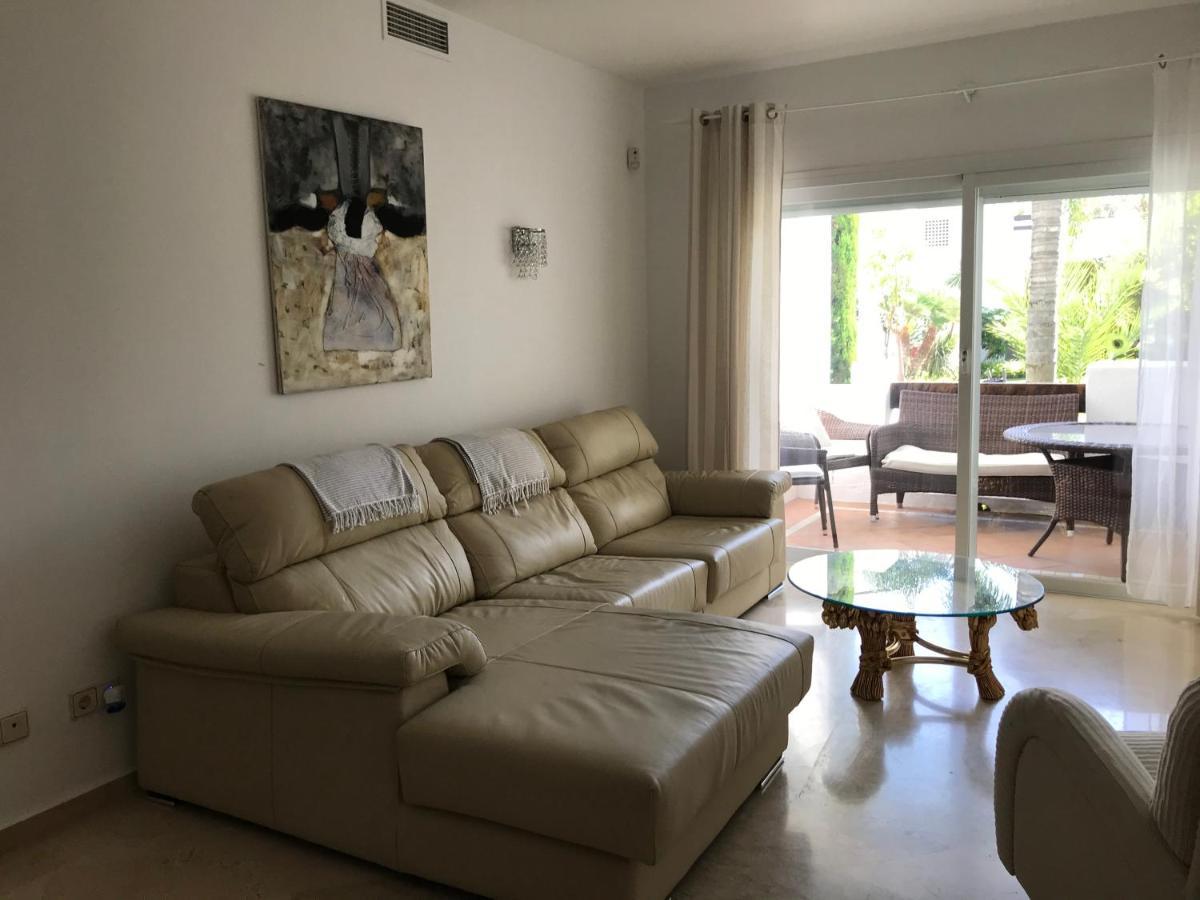 Apartment Costalita, Direct Beach Access, Ground Floor, Salt Water Pool Estepona Exterior foto